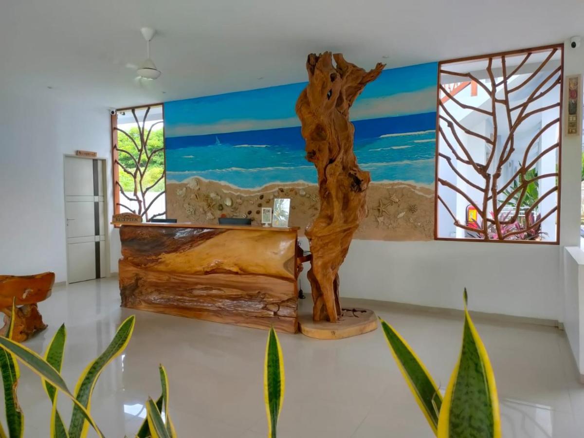 Sea Shell Resort 吉利特拉旺安 外观 照片